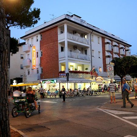 Hotel Firenze Caorle Exterior photo